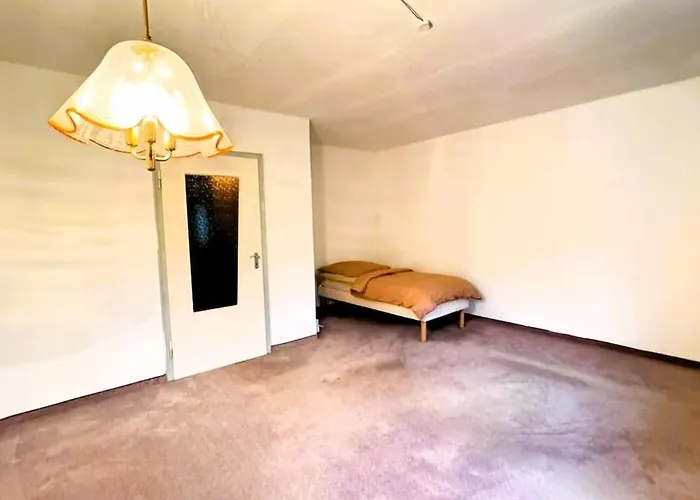 شقة Suitable For Fitter & Student *